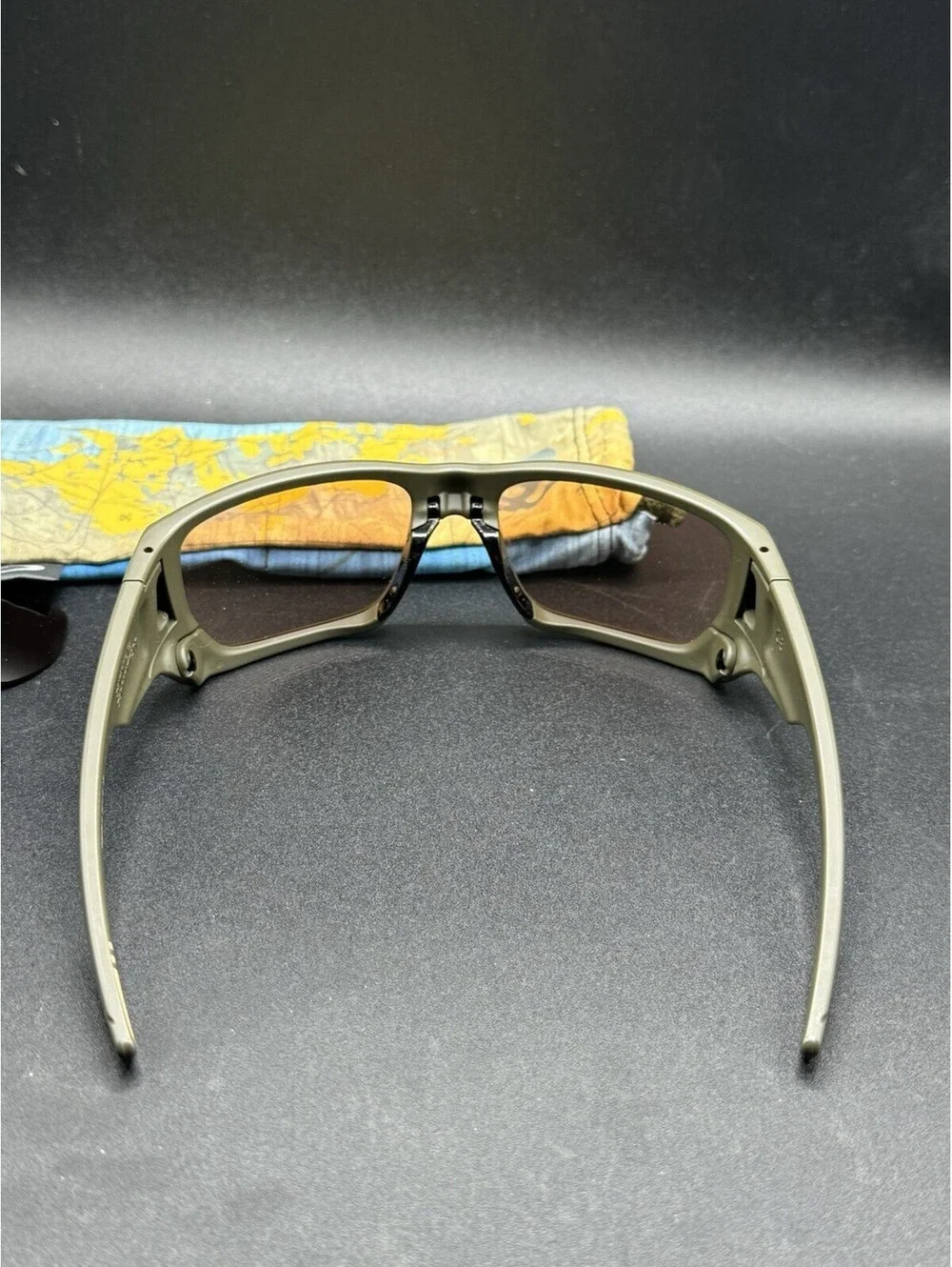 Oakley Style Switch Matte Dark Green/VR50 Bob Burnquist OO9194-13